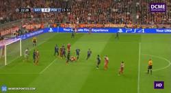 Enlace a GIF: ¡Gol de Boateng que da la eliminatoria momentánea al Bayern!