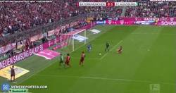 Enlace a GIF: El Augsburg esta gananado en casa del Bayern con este gol de Bobadilla