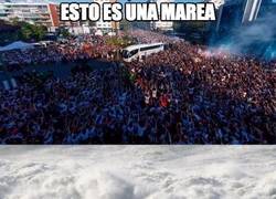 Enlace a Espectacular el ambiente en los alrededores del Bernabéu