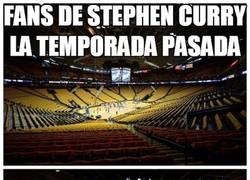 Enlace a Hasta de debajo de las piedras salen fans de Stephen Curry