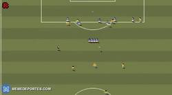 Enlace a GIF: El histórico gol de falta de Roberto Carlos en 8 bits