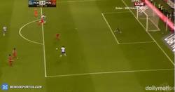 Enlace a GIF: Danilo se despide del Oporto con este gol y pone rumbo a Madrid