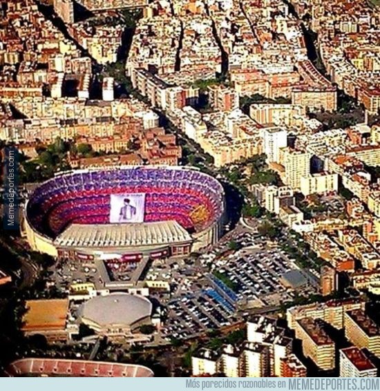 560750 - Increíble vista del mosaico a Xavi en el Camp Nou