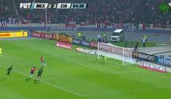 Enlace a GIF: Gol de penalti de Arturo Vidal que hace el 3-2