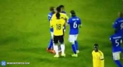 Enlace a GIF: Expulsan a Neymar y Bacca al final del partido por esta pelea