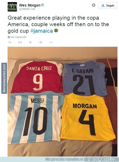 597744 - No le fue bien a su equipo, pero se lleva sus recuerdos