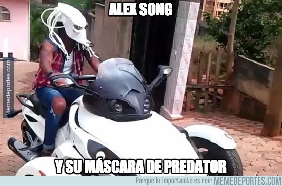 598075 - Alex Song y su máscara de predator