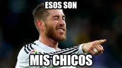 Enlace a Ramos viendo la tanda de penaltis del Argentina - Colombia