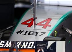 Enlace a La F1 recuerda a Bianchi en Hungría #JB17 #CiaoJules