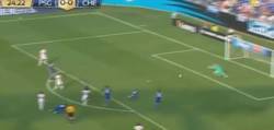 Enlace a GIF: Ibrahimovic marca el 1-0 vs Chelsea