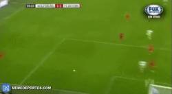 Enlace a GIF: Gooool del Wolsfburgo! gol de Bendtner que empata vs Bayern
