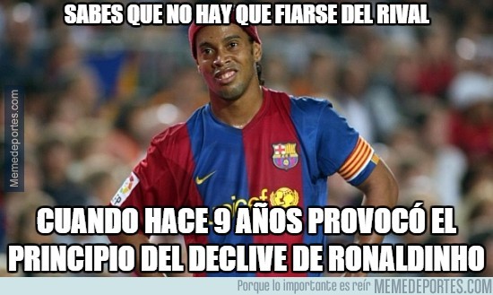 654193 - El principio del fin de Ronaldinho. El Sevilla bajó al Barça de Ronnie de las nubes en 2006