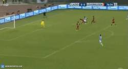 Enlace a GIF: Keita Balde adelanta al Lazio contra el Leverkusen