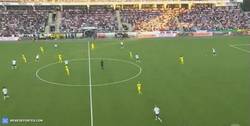 Enlace a GIF: ¡El Odds marca en el minuto 1 al Borussia Dortmund!