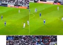 Enlace a Pirlo al ver el tiro libre de Pogba