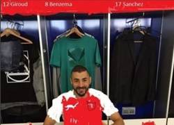 Enlace a Benzema en el Arsenal