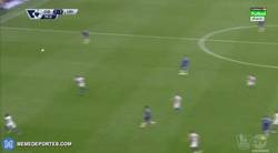 Enlace a GIF: ¡El gol de Falcao para el Chelsea!