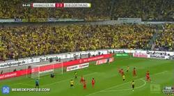 Enlace a GIF: El gol de Panenka de Aubameyang que ayudó en la victoria del Dortmund