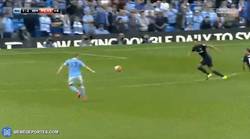 Enlace a GIF: Gol de De Bruyne que acorta distancias en el marcador