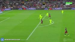 Enlace a GIF: El cuarto gol para el Barça, obra de Messi. ¡Golazo!