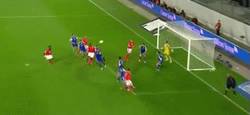 Enlace a GIF: El Gol de Suiza ante San Marino