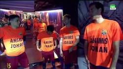 Enlace a Bonito gesto del Barça con camisetas para Johan