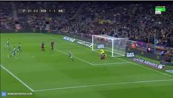 Enlace a GIF: Gol de Luis Suárez con gran asistencia de Sandro