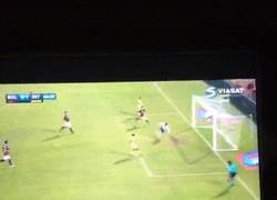 Enlace a GIF: Gol de Icardi a los últimos minutos para darle la victoria al Inter