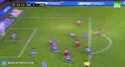 Enlace a GIF: ¡Gol de Tiago para el Atlético que se adelanta en Riazor!