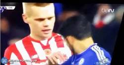 Enlace a GIF: La estrategia del Stoke City contra el Chelsea. Atención a Diego Costa...