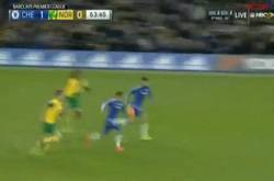 Enlace a GIF: Gol de Diego Costa para adelantar al Chelsea