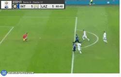 Enlace a GIF: Gol del Charles para poner a ganar al Málaga en los últimos minutos
