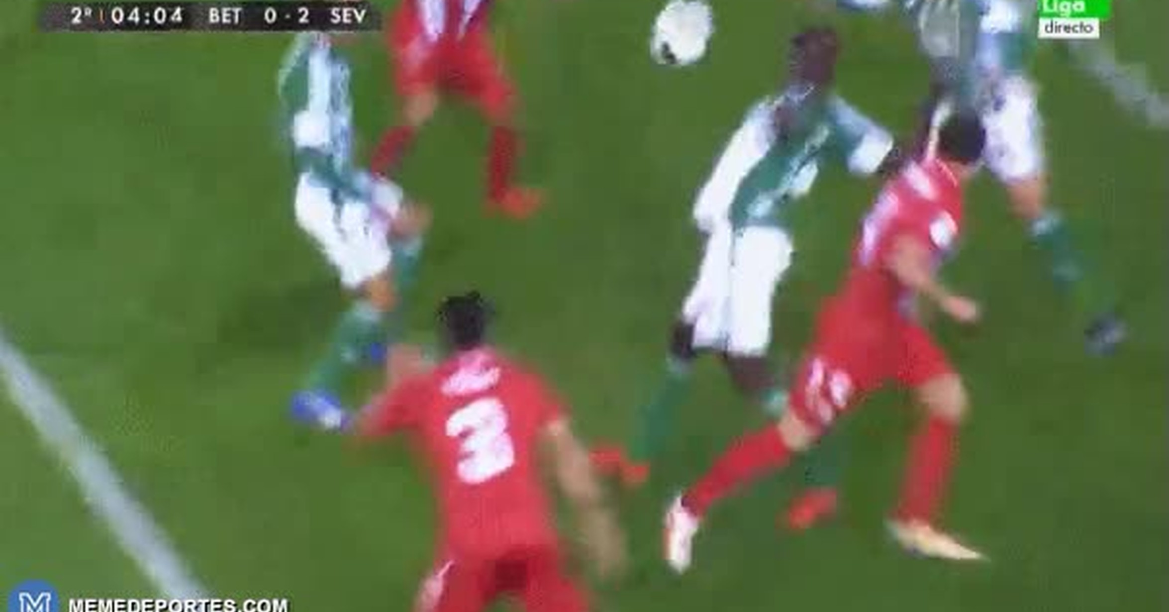  MEMEDEPORTES  GIF: Gol de Krychowiak con mil rebotes ...