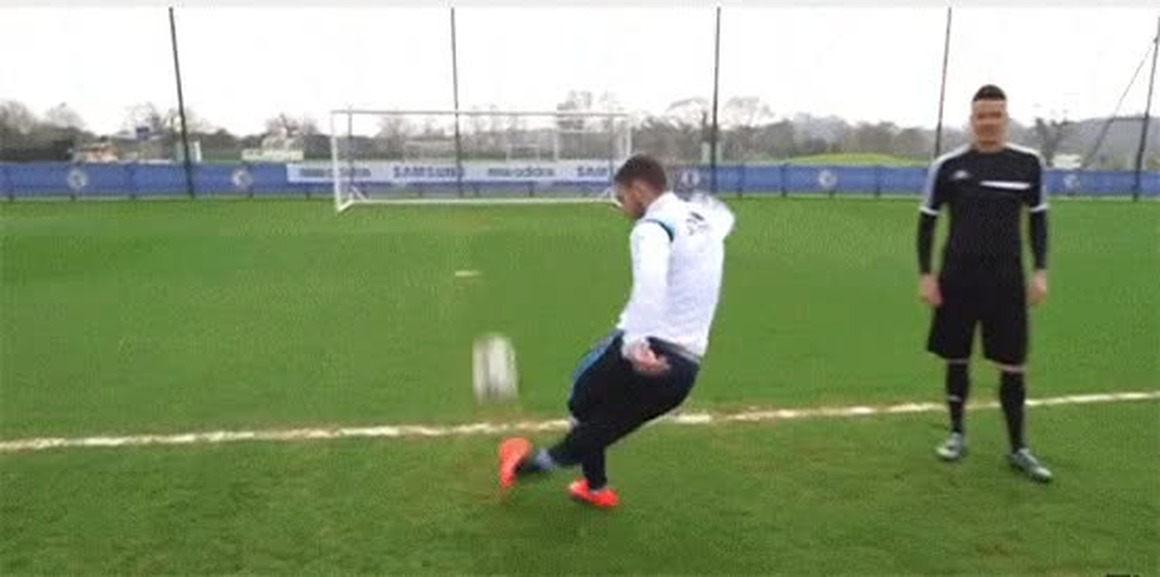 Memedeportes Gif El Hombre Invisible Ataca De Nuevo
