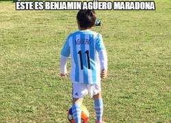 Enlace a Este es Benjamin Agüero Maradona