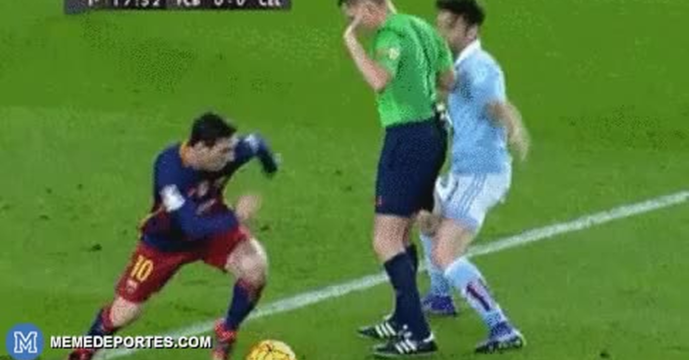 MEMEDEPORTES GIF Messi Regatea Con Ayuda Del Rbitro