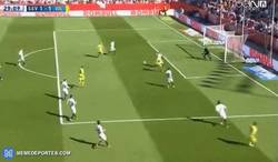 Enlace a GIF: Gol de Bakambu, que empata el Villarreal