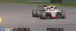 Enlace a GIF: Horrible accidente entre Alonso y Gutiérrez en el GP de Australia