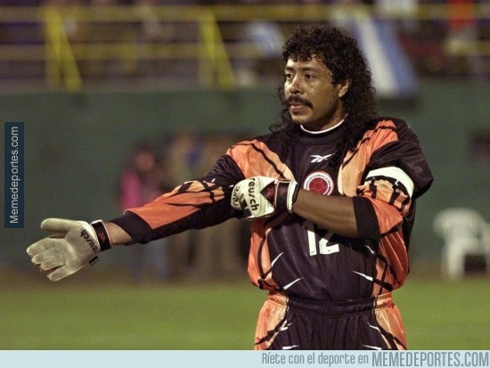 827172 - Los guantes de fútbol usados por los mejores porteros de la historia según la IFHSS