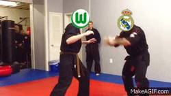 Enlace a GIF: Resumen del Real Madrid-Wolfsburgo