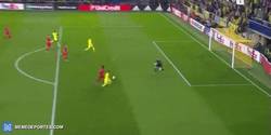 Enlace a GIF: Gooooooooooooooool de Adrián para el Villarreal a pase de Denis Suárez en el minuto 91