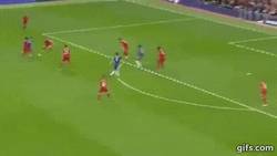 Enlace a GIF: Golazo de Hazard ante el Liverpool, ¿Por qué no el resto de la temporada?
