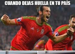 Enlace a Bale deja huella en su país