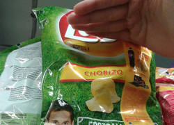 Enlace a Chorizo y Messi juntos en una misma bolsa de patatas. ¿Casualidad?