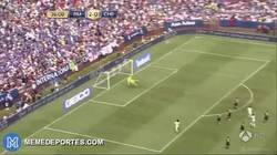 Enlace a GIF: El espectacular gol de Mariano que pone el 3-0
