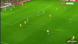 Enlace a GIF: El buen gol de Luciano Vietto ante el Granada en su debut
