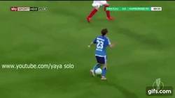 Enlace a GIF: A Halilovic solo le bastó 7 minutos para marcarse este golazo con el Hamburgo en la DFB Pokal