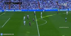 Enlace a GIF: ¡Sorpresa en el Bernabéu, se pone por delante el Eibar! 0-1