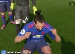 Enlace a Este vídeo desvela el porqué del gran olfato goleador de Zlatan