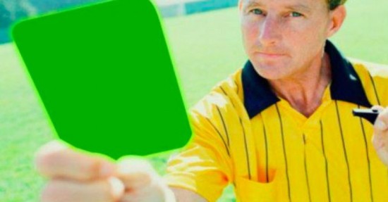914977 - Debuta la primera tarjeta verde en la Serie B italiana